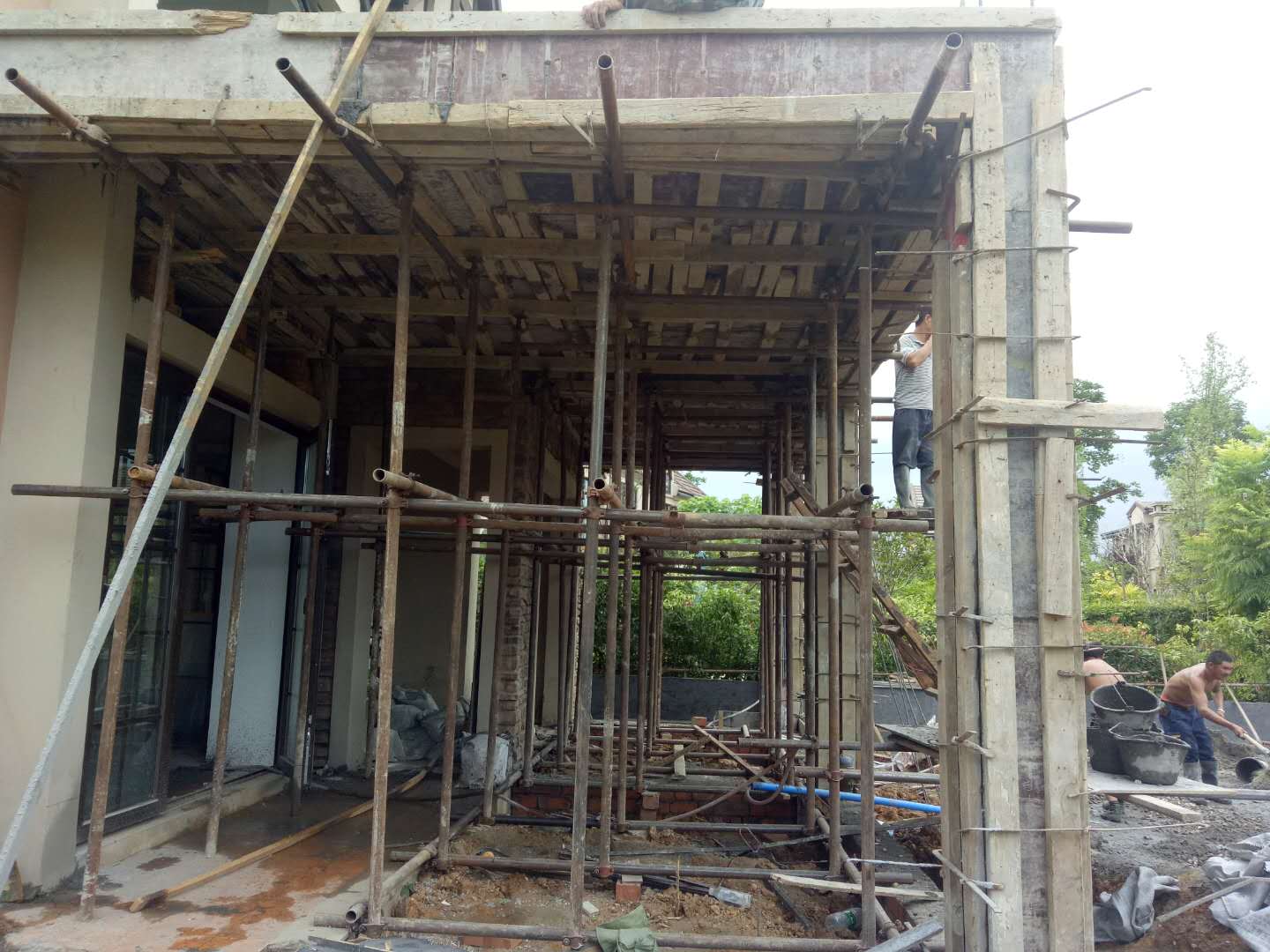 改造房屋